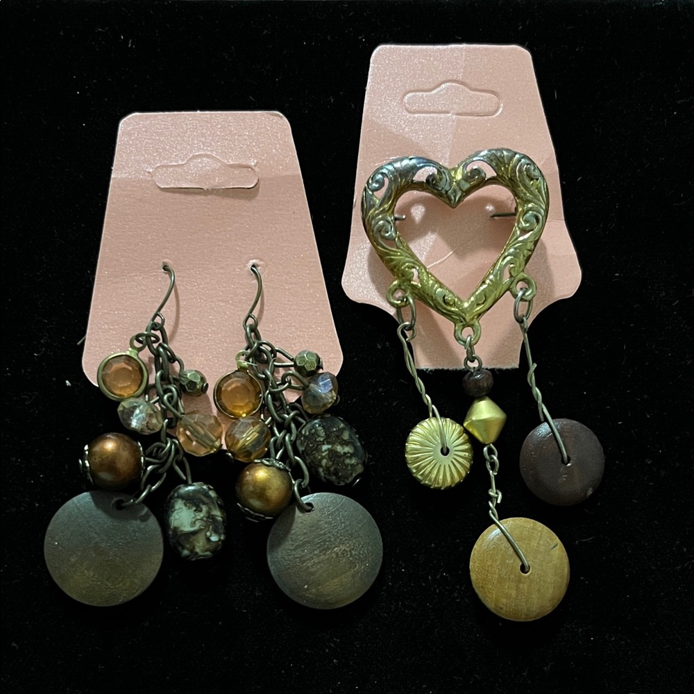 Chic Heart Dangle Earrings with Gold and Brown Accents